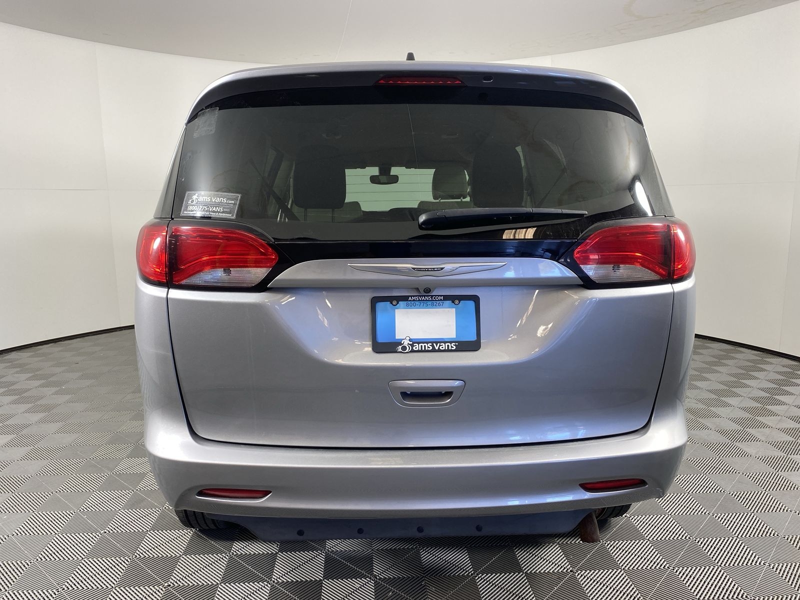 2021 Chrysler Voyager LXI - Photo 25