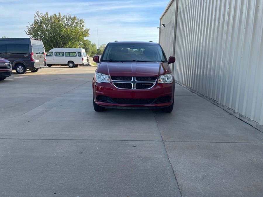 PRE OWNED 2016 Dodge Grand Caravan SXT