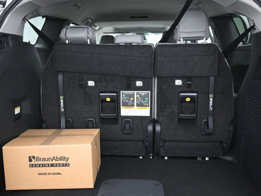 New 2026 Toyota Sienna XLE Base
