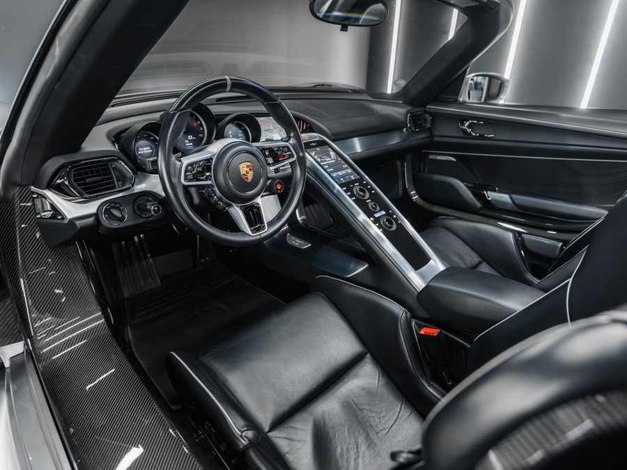 2015 Porsche 918 Spyder