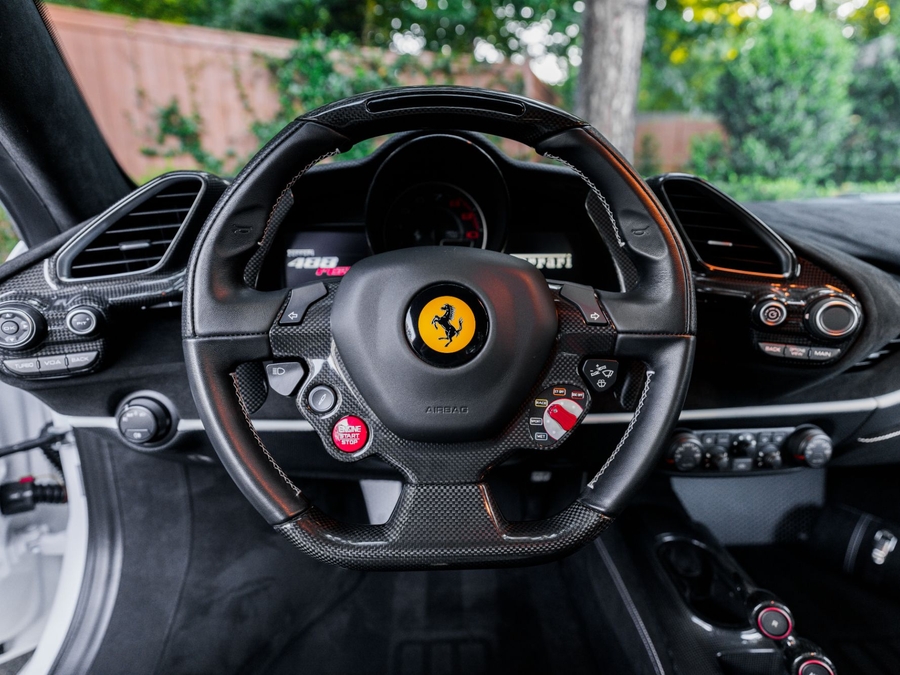 2020 Ferrari 488 Pista