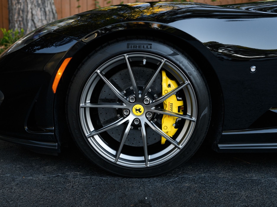 2021 Ferrari 812 GTS