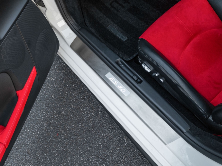 2011 Porsche 911 GT3 RS 4.0