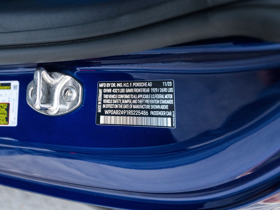 2024 Porsche 911 Dakar