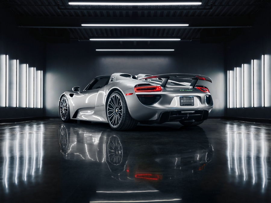 2015 Porsche 918 Spyder