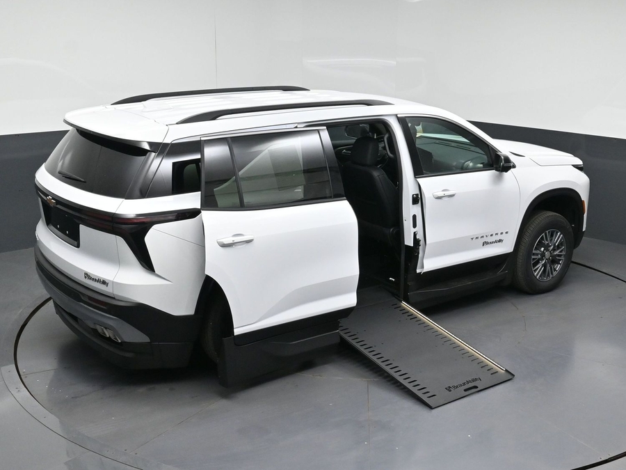 New 2026 Chevrolet Traverse 1LT