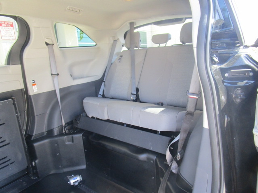 PRE OWNED 2024 Toyota Sienna LE Base
