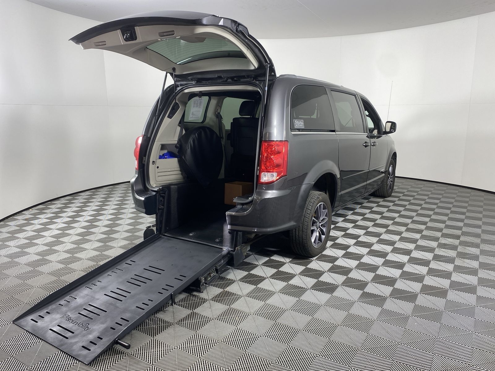 2017 Dodge Grand Caravan SXT