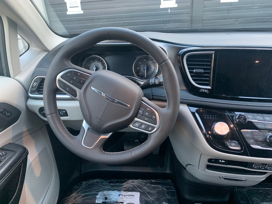 PRE OWNED 2023 Chrysler Pacifica Touring L Safety