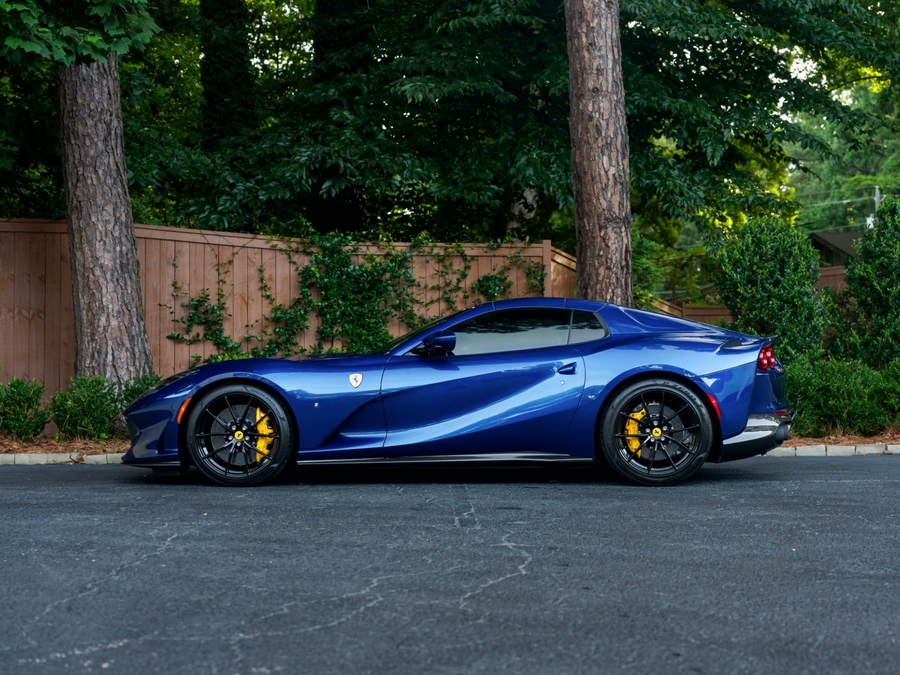 2022 Ferrari 812 GTS