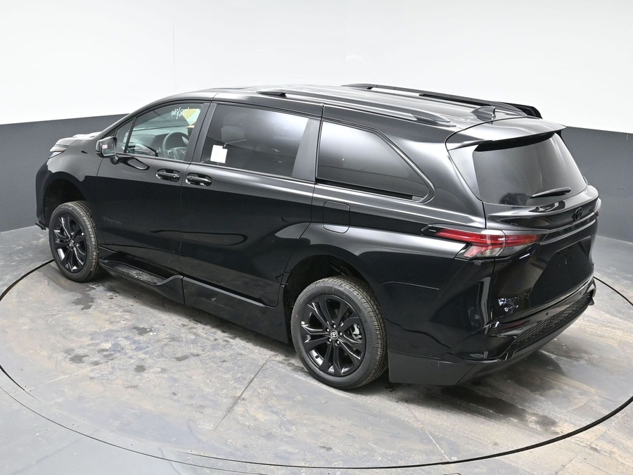 New 2026 Toyota Sienna XSE Sport
