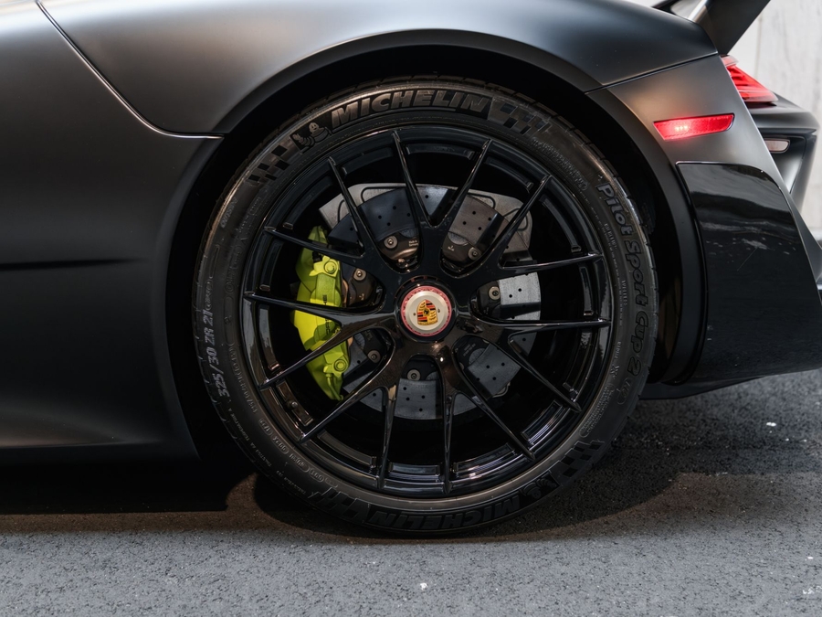 2015 Porsche 918 Spyder
