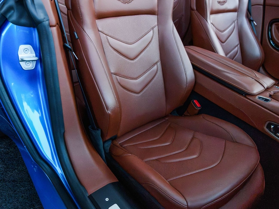 2020 Aston Martin DBS Superleggera Volante