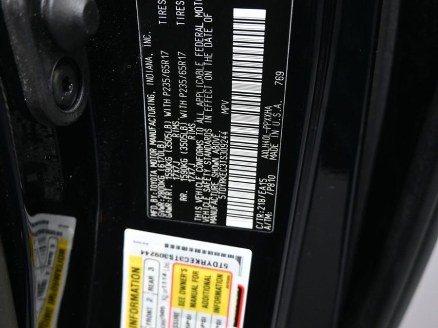New 2026 Toyota Sienna XLE Base