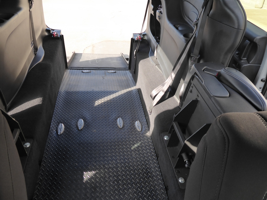 PRE OWNED 2024 Chrysler Pacifica Touring