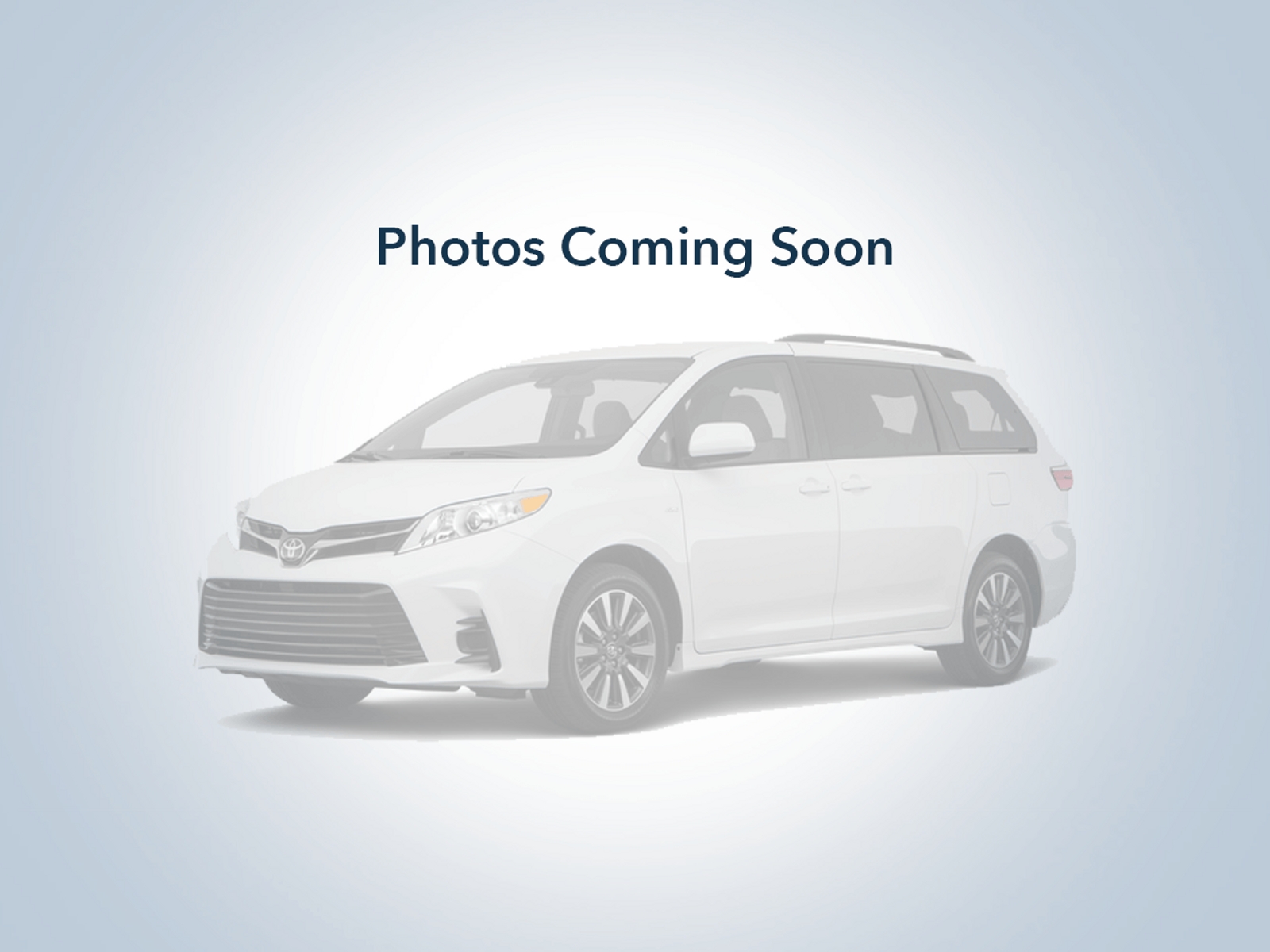2025 Toyota Sienna LE's photo