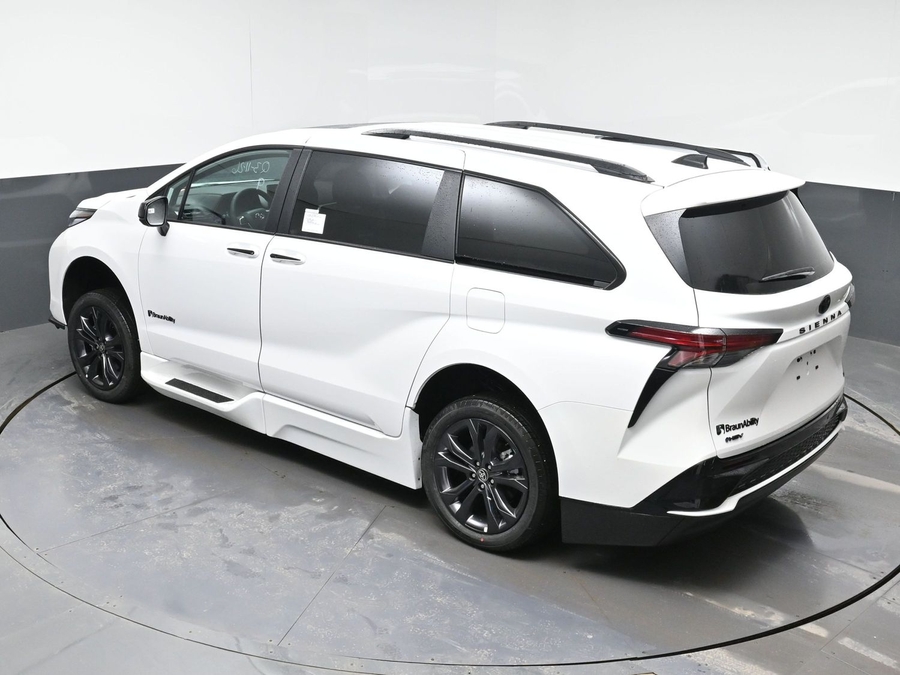 New 2026 Toyota Sienna XSE Sport