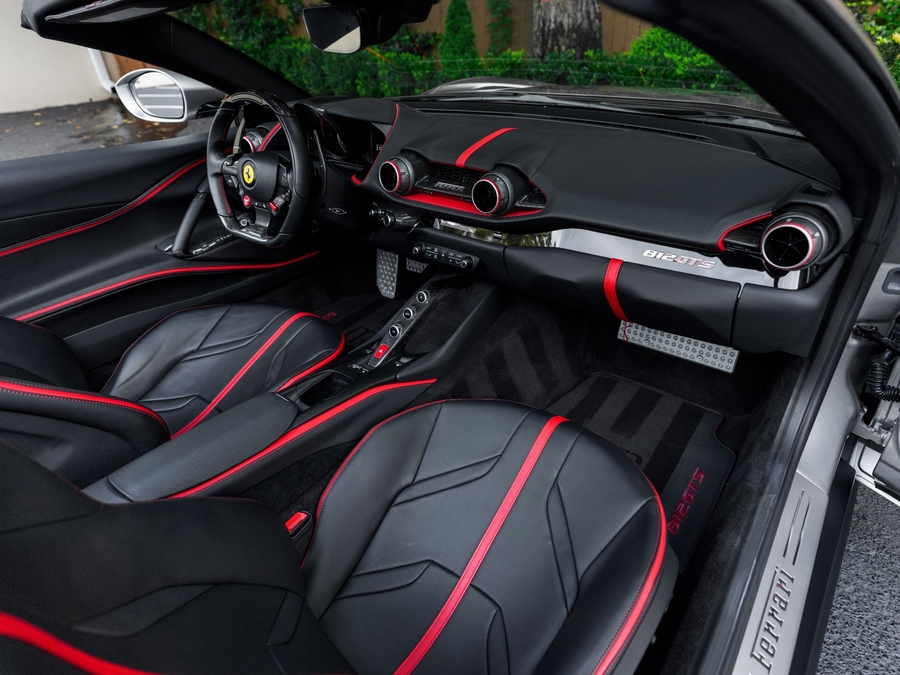 2022 Ferrari 812 GTS