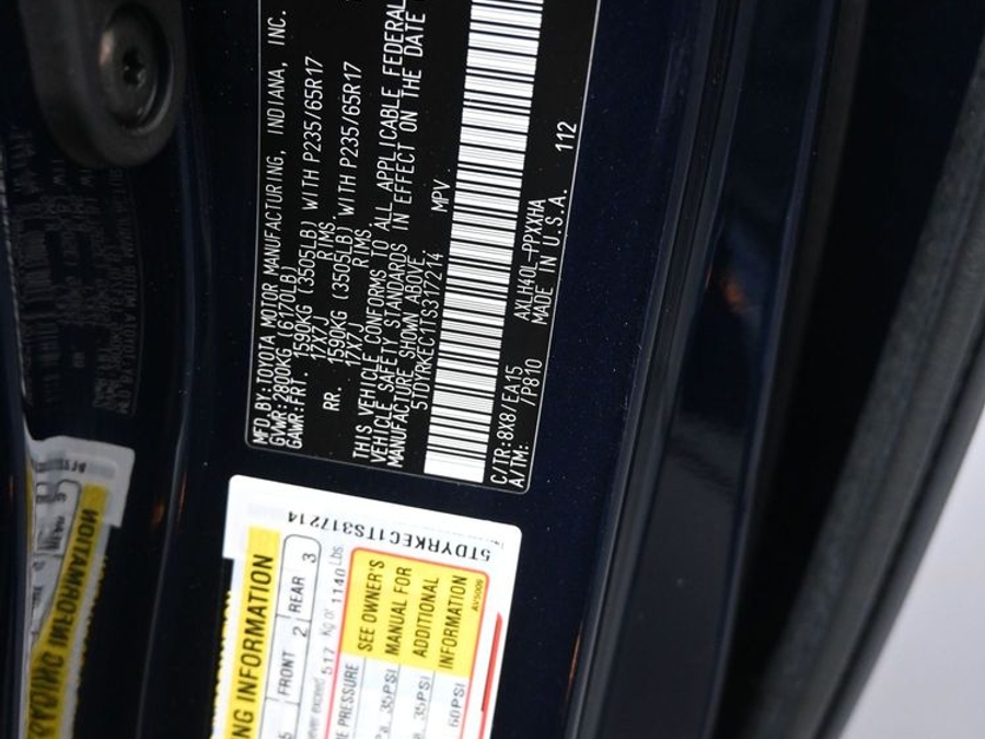 New 2026 Toyota Sienna XLE Base