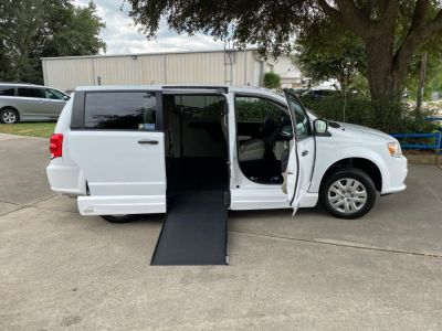 Handicap Van for Sale - 2019 Dodge Grand Caravan SE Wheelchair Accessible Van VIN: 2C7WDGBG5KR784446