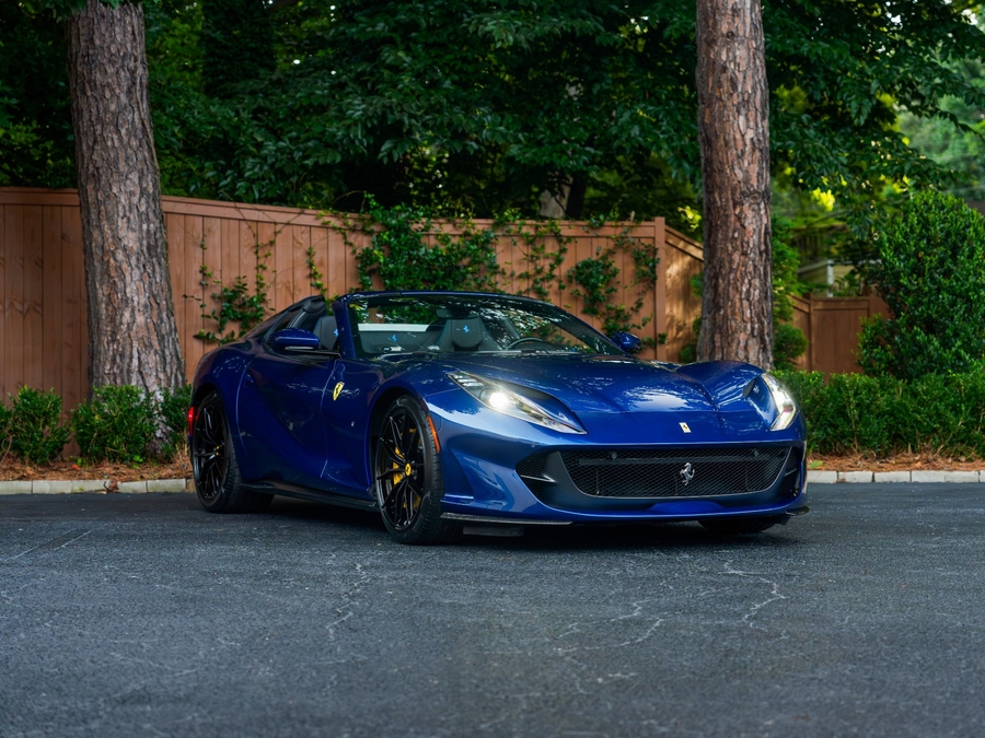 2022 Ferrari 812 GTS