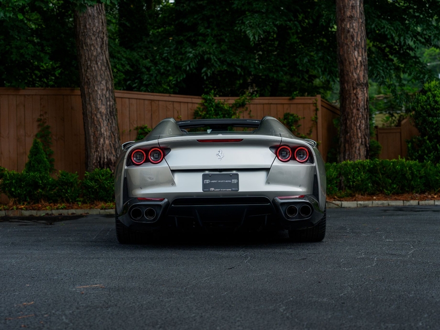 2022 Ferrari 812 GTS