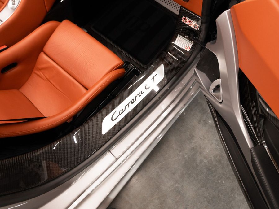 2005 Porsche Carrera GT