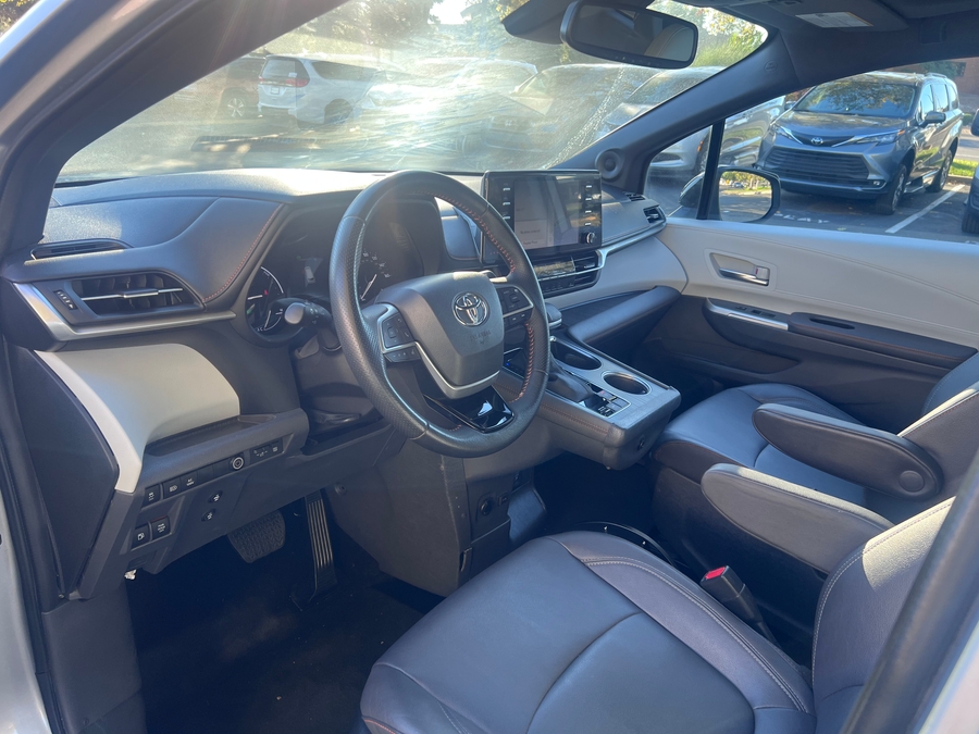 PRE OWNED 2023 Toyota Sienna XSE