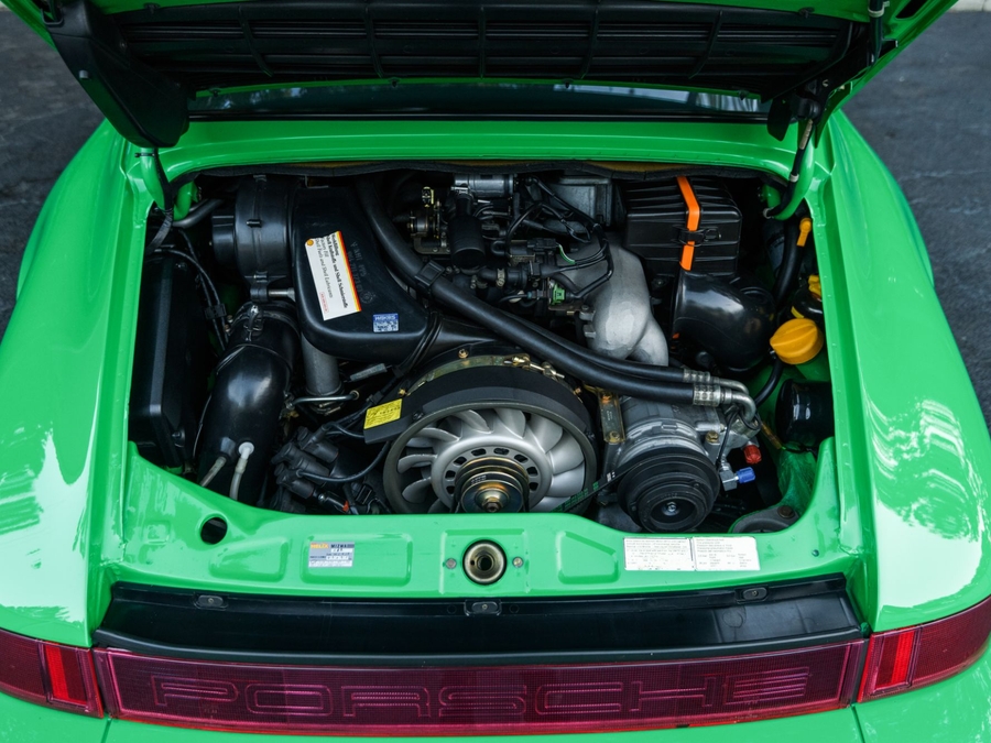 1991 Porsche 911 Carrera 2