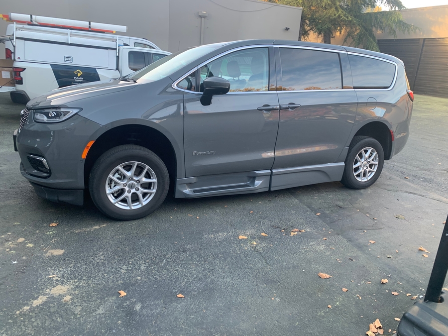 PRE OWNED 2023 Chrysler Pacifica Touring L Safety