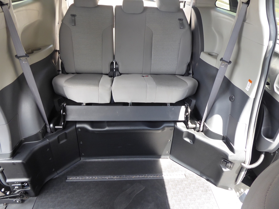 PRE OWNED 2024 Toyota Sienna LE Base