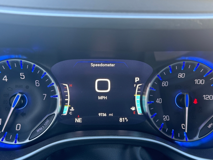PRE OWNED 2023 Chrysler Pacifica Touring L