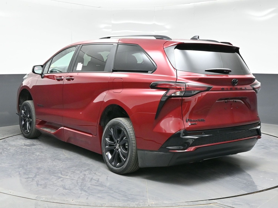 New 2026 Toyota Sienna XSE Sport
