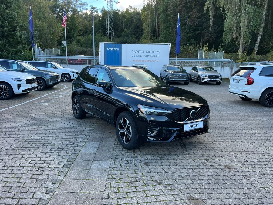 2027 Volvo XC60 B5 AWD Core Dark
