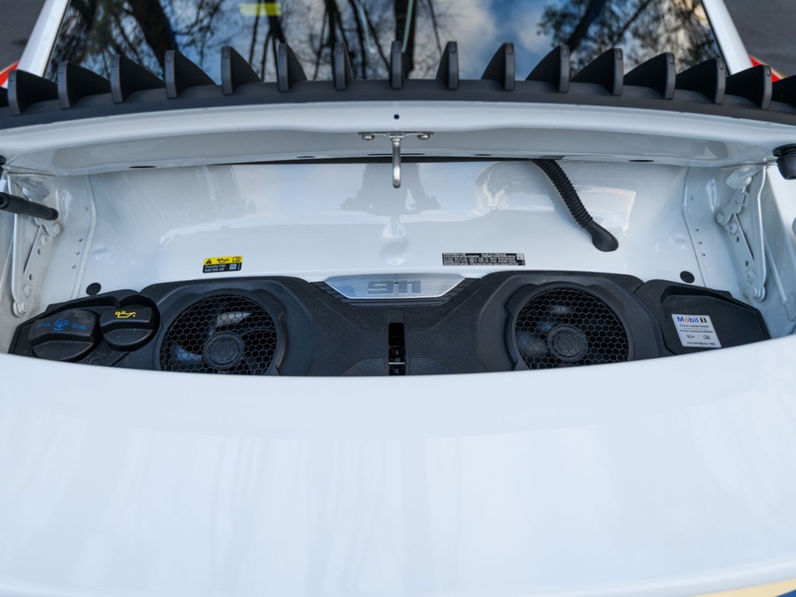 2024 Porsche 911 Dakar