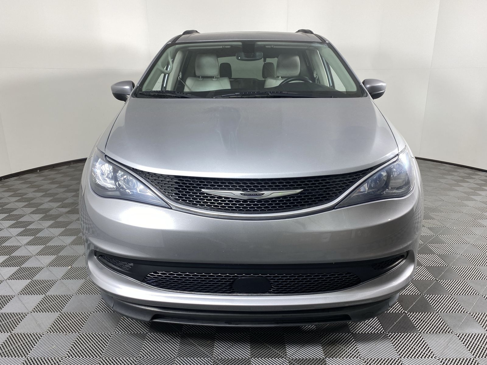 2021 Chrysler Voyager LXI - Photo 29