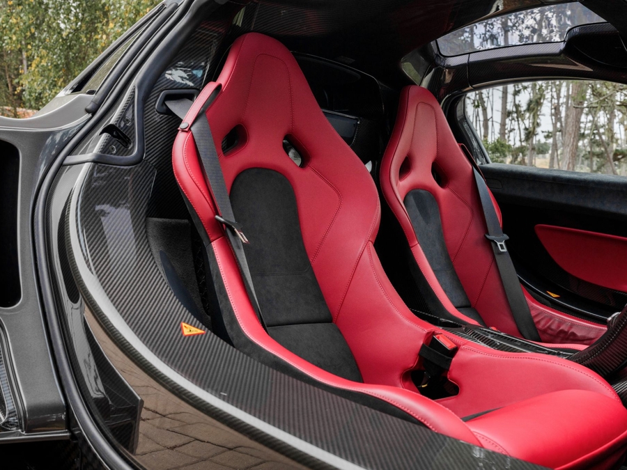 2015 McLaren P1