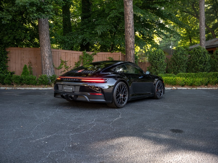 2026 Porsche 911 Carrera 4 GTS T- Hybrid