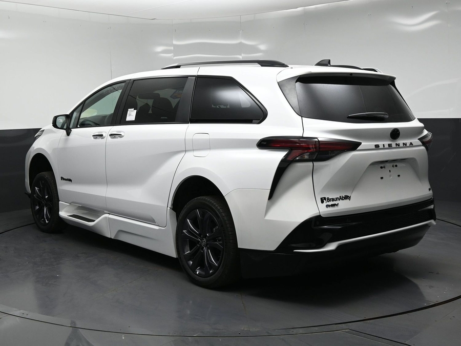 New 2026 Toyota Sienna XSE Sport