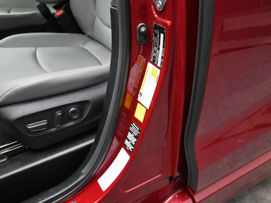 New 2026 Toyota Sienna XLE Base