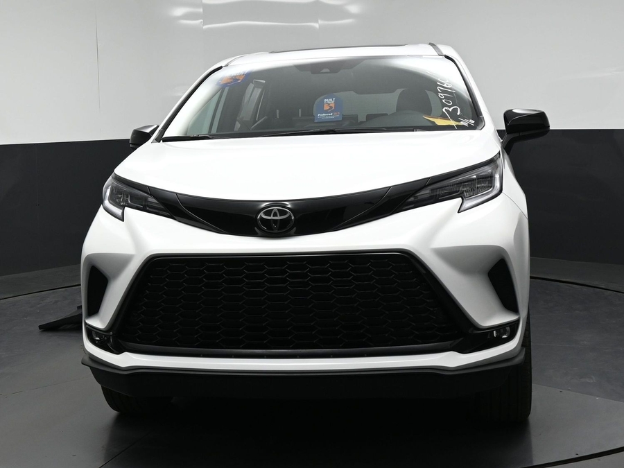 New 2026 Toyota Sienna XSE Sport