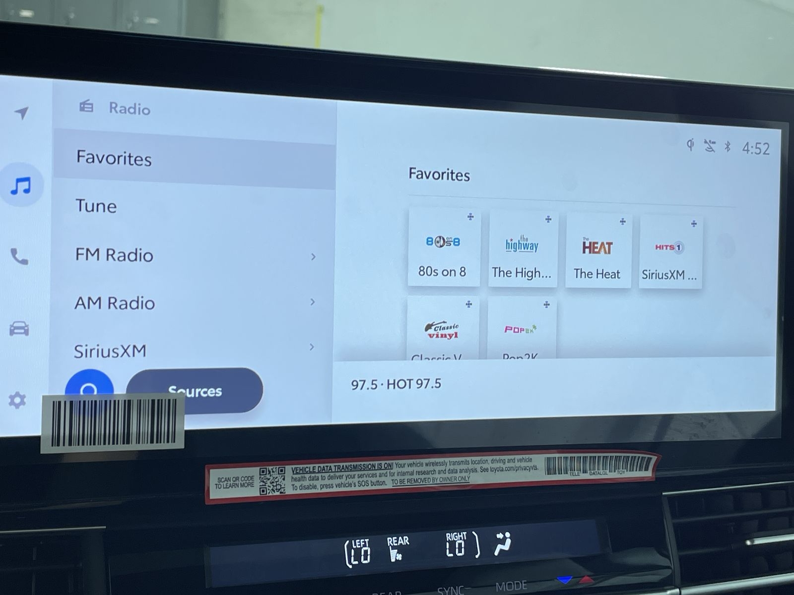 2025 Toyota Sienna XSE - Photo 18