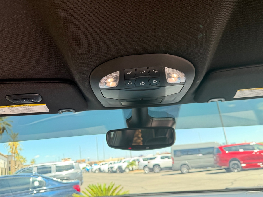 PRE OWNED 2025 Chrysler Pacifica Select