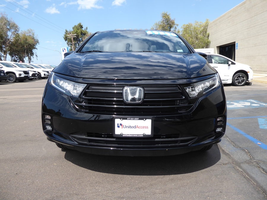 PRE OWNED 2024 Honda Odyssey Sport