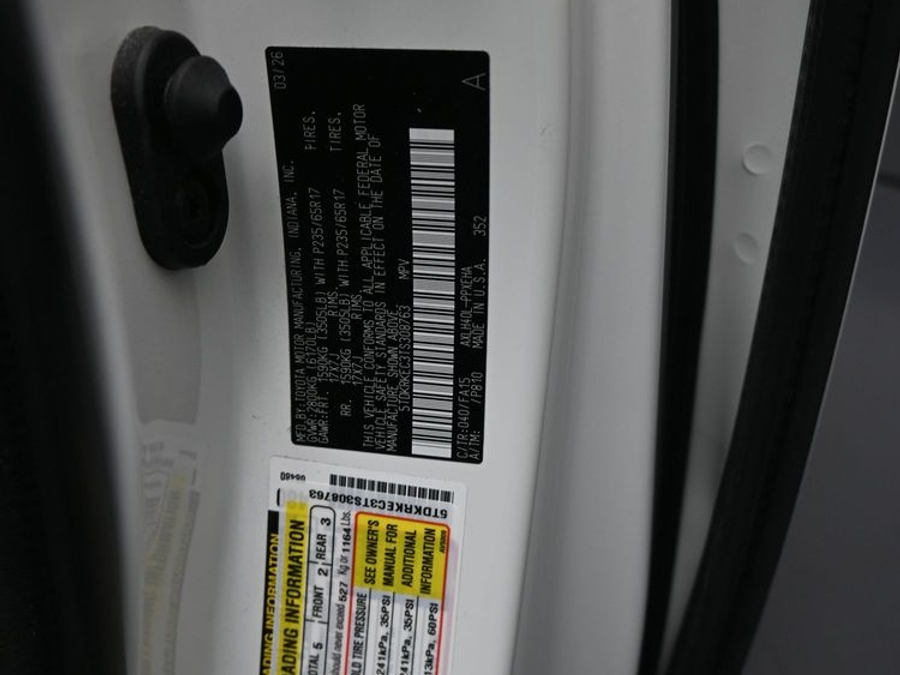 New 2026 Toyota Sienna LE