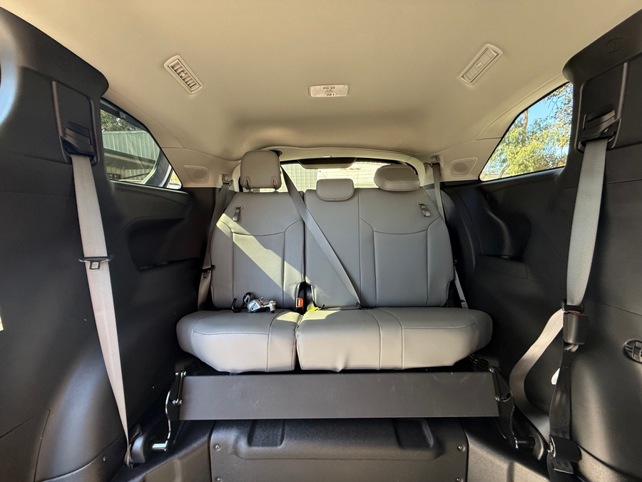 PRE OWNED 2025 Toyota Sienna XLE Plus