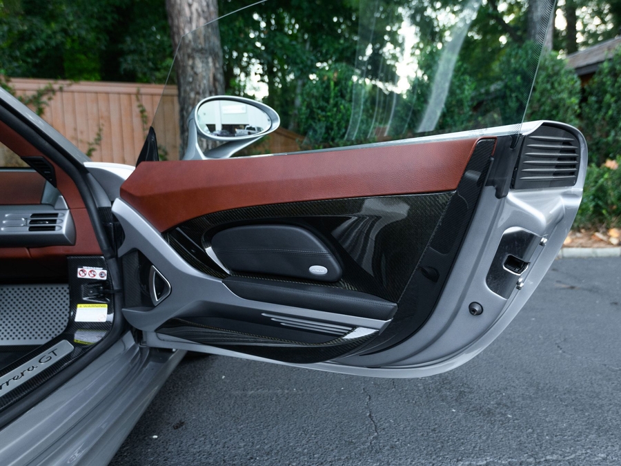 2005 Porsche Carrera GT