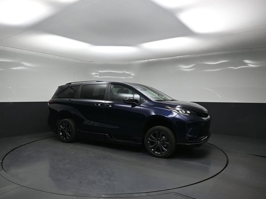 New 2026 Toyota Sienna XSE Sport