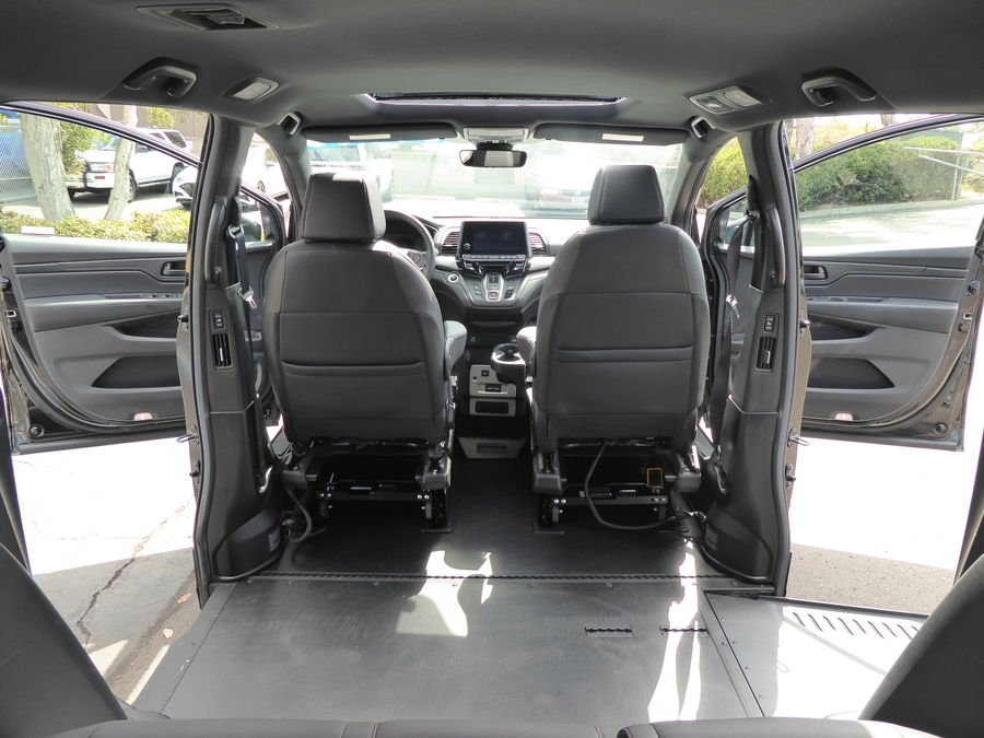 PRE OWNED 2024 Honda Odyssey Sport