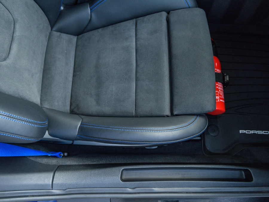 2024 Porsche 911 Dakar